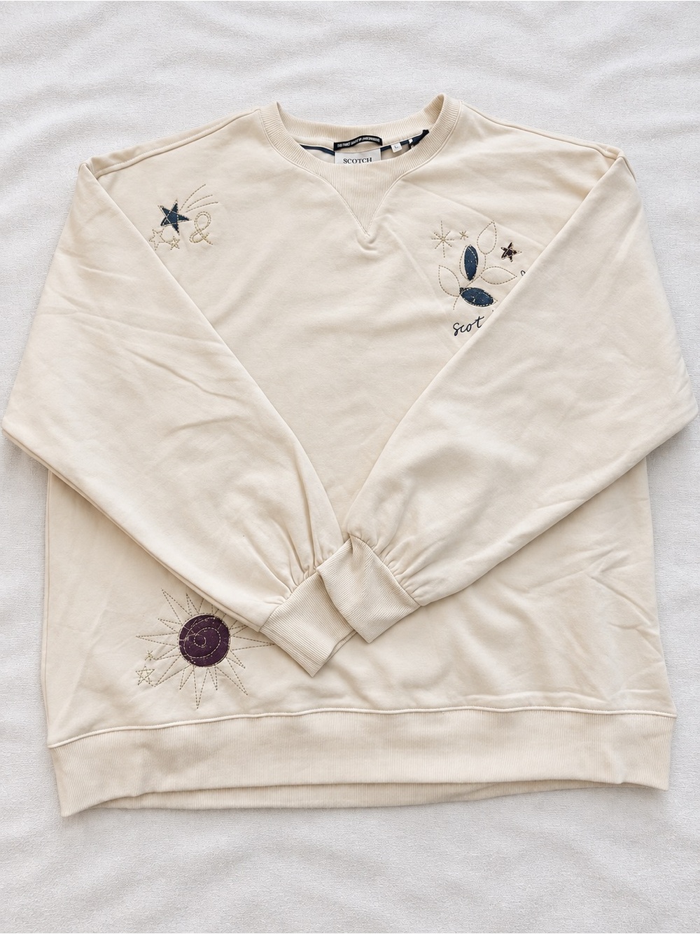 Scotch & Soda Oversize Graphic Sweatshirt Size L Off White NWOT - Picture 4 of 7